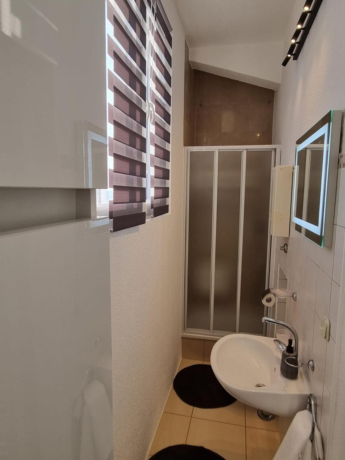 Apartman Blazenka ドラスニセ エクステリア 写真